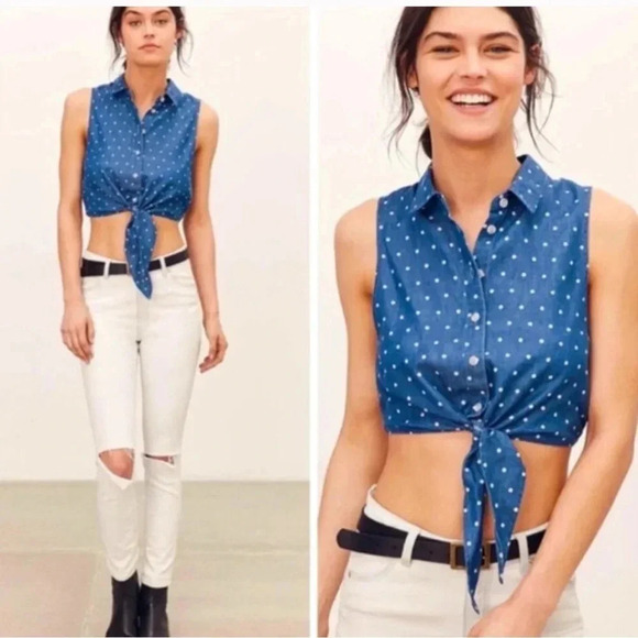 BDG Button up Sleeveless Polka Dot Tie Front Crop Top - Picture 2 of 5